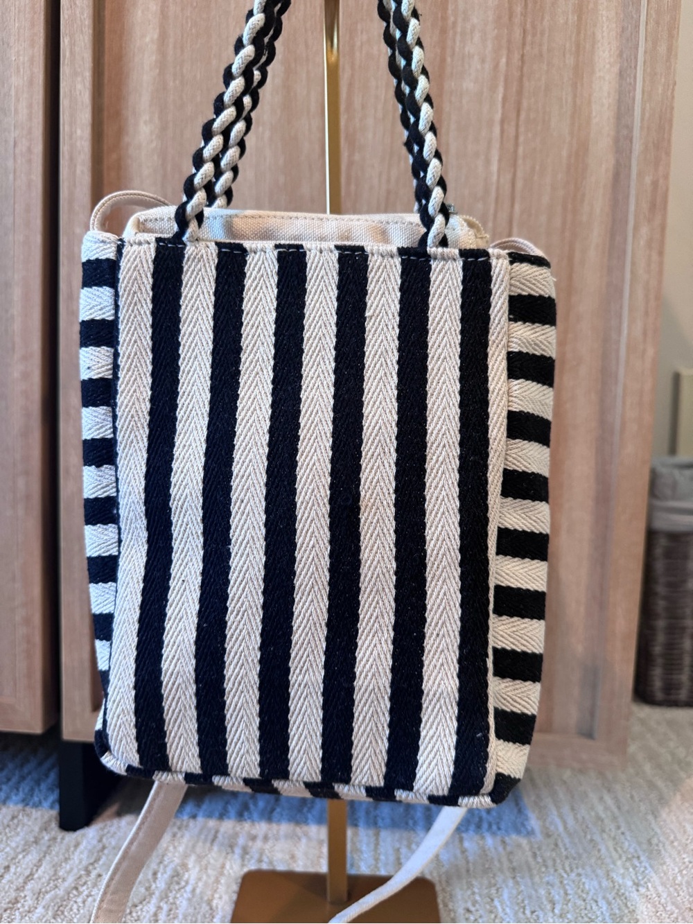 No Boundaries Black & White Beaded Floral Stripe Tote - Picture 4 of 5